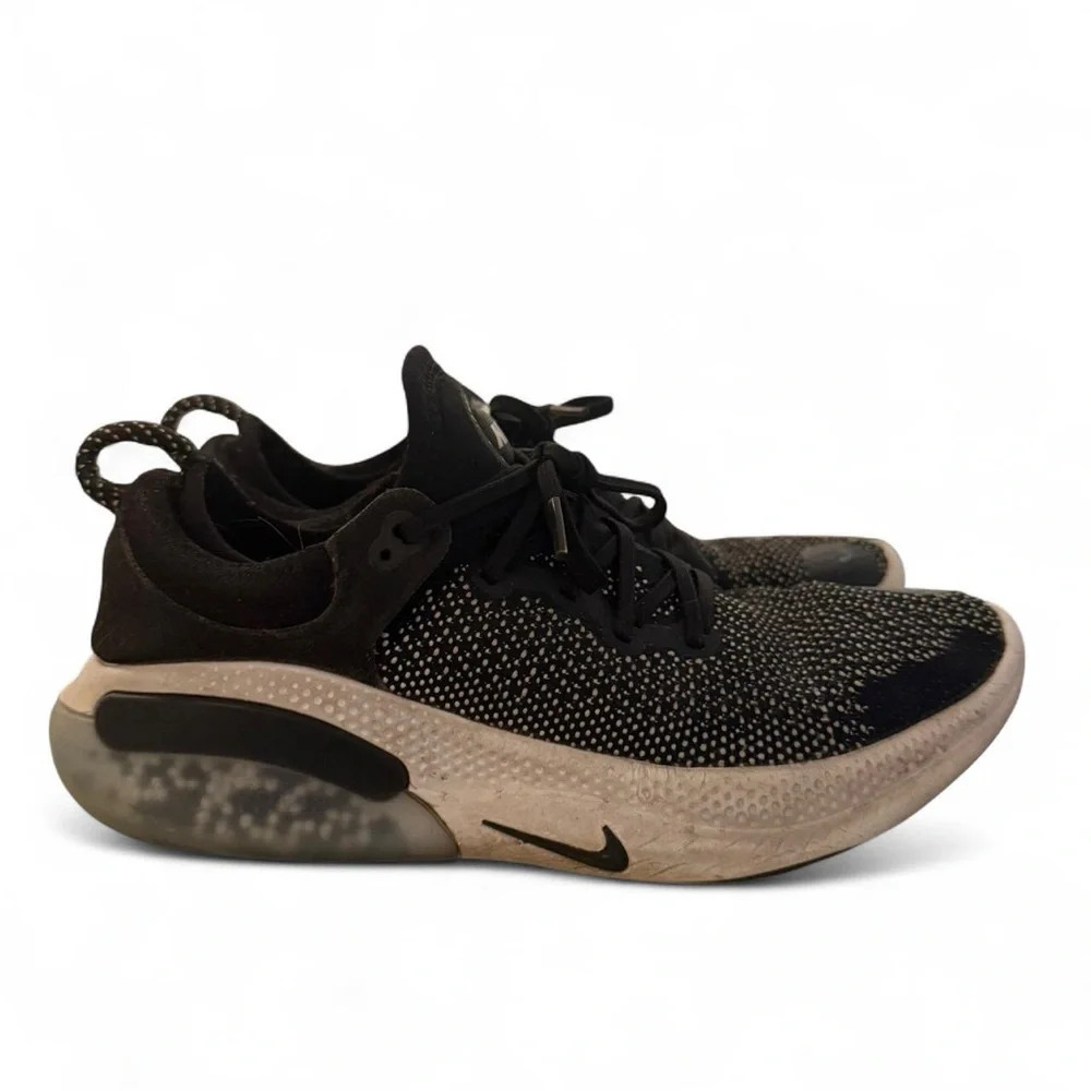 Nike Black and White Sneakers - Picture 4 of 7