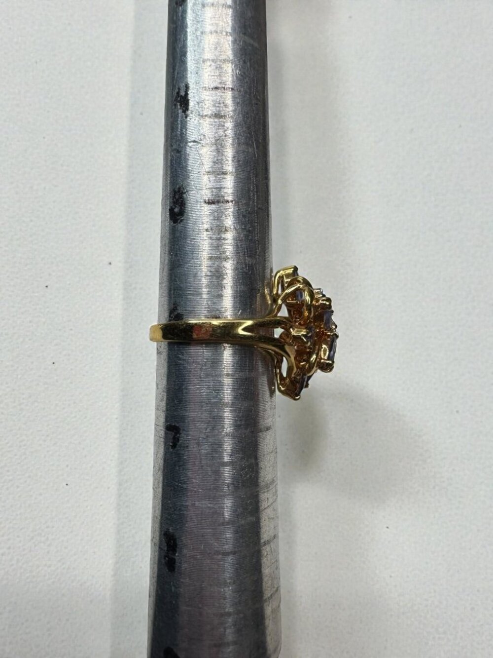 Lavender Marquise Crystal Flower Cluster Ring Gold Tone Size 6 Vintage - Picture 7 of 7