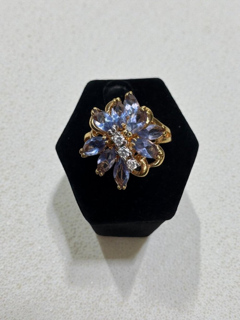 Lavender Marquise Crystal Flower Cluster Ring Gold Tone Size 6 Vintage - Picture 2 of 7
