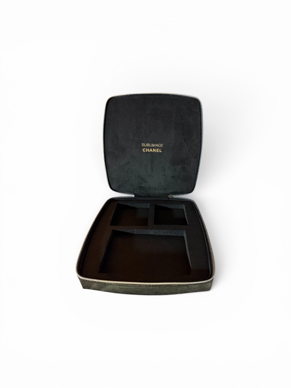 CHANEL Sublimage VIP Hard Case & CC Double Compact Mirror Bundle Set NIB - Picture 2 of 8