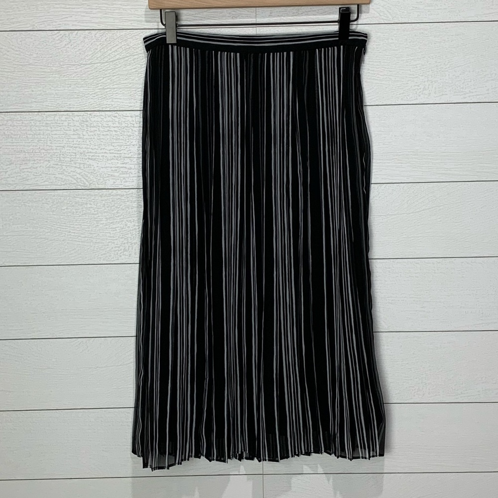 NWT Banana Republic Skirt Size 4