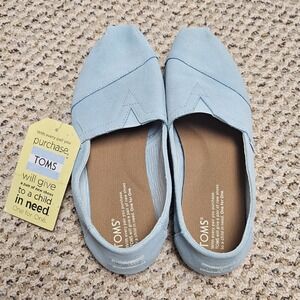 Tom's Women's Classic Light Blue Suede Slip-Ons Size 7.5 Shoes