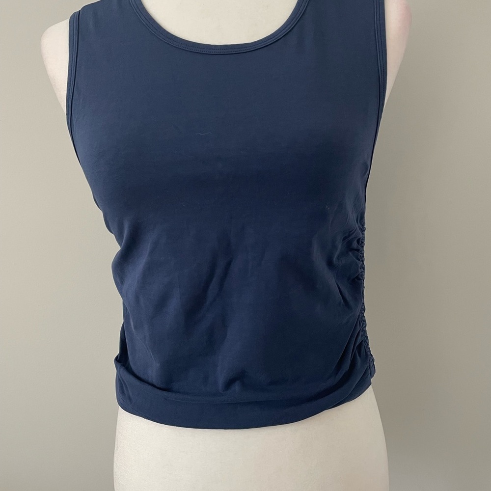 PINK Victoria's Secret Crop Tees - Picture 2 of 6