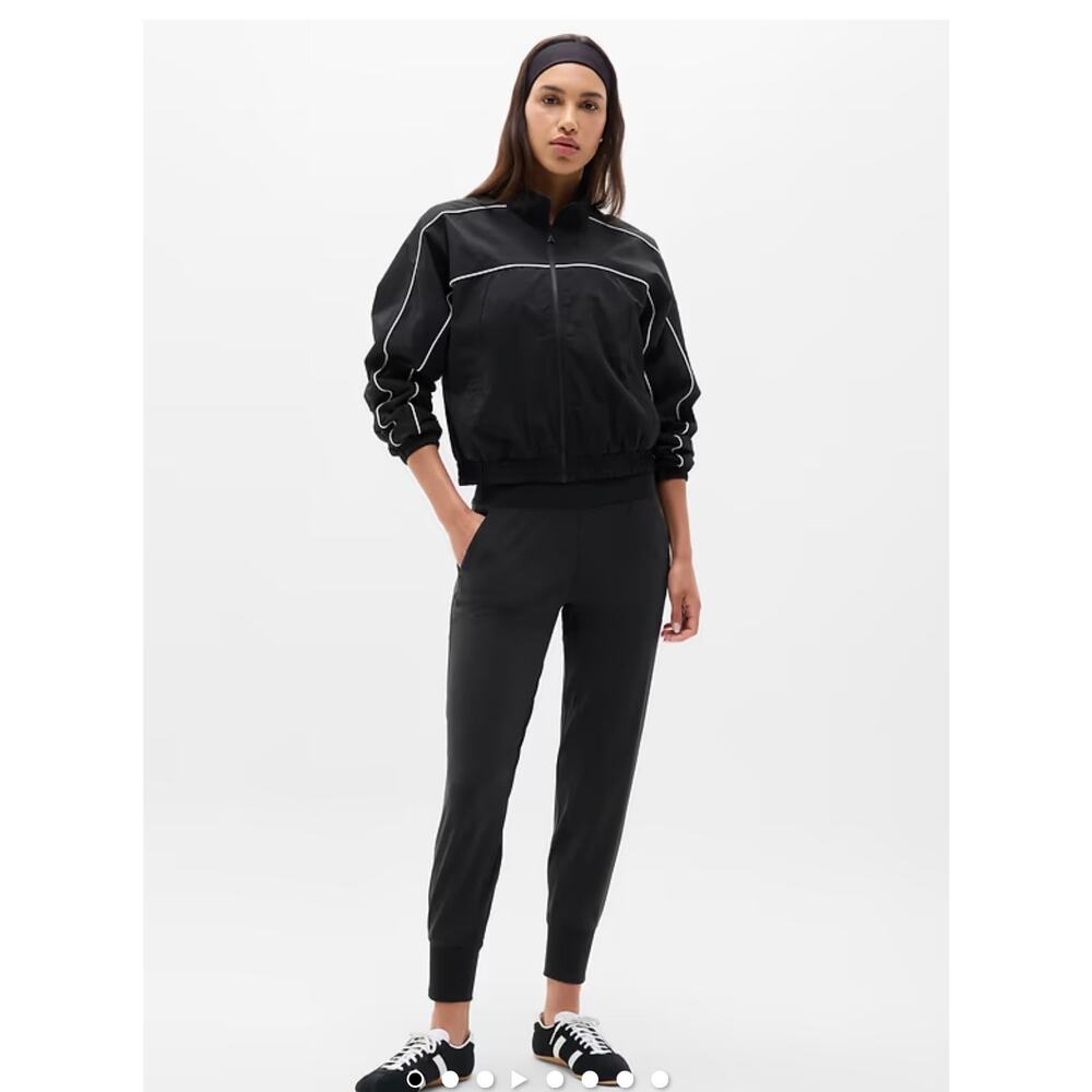 Athleta Woman Venice High Rise Jogger Black Small
