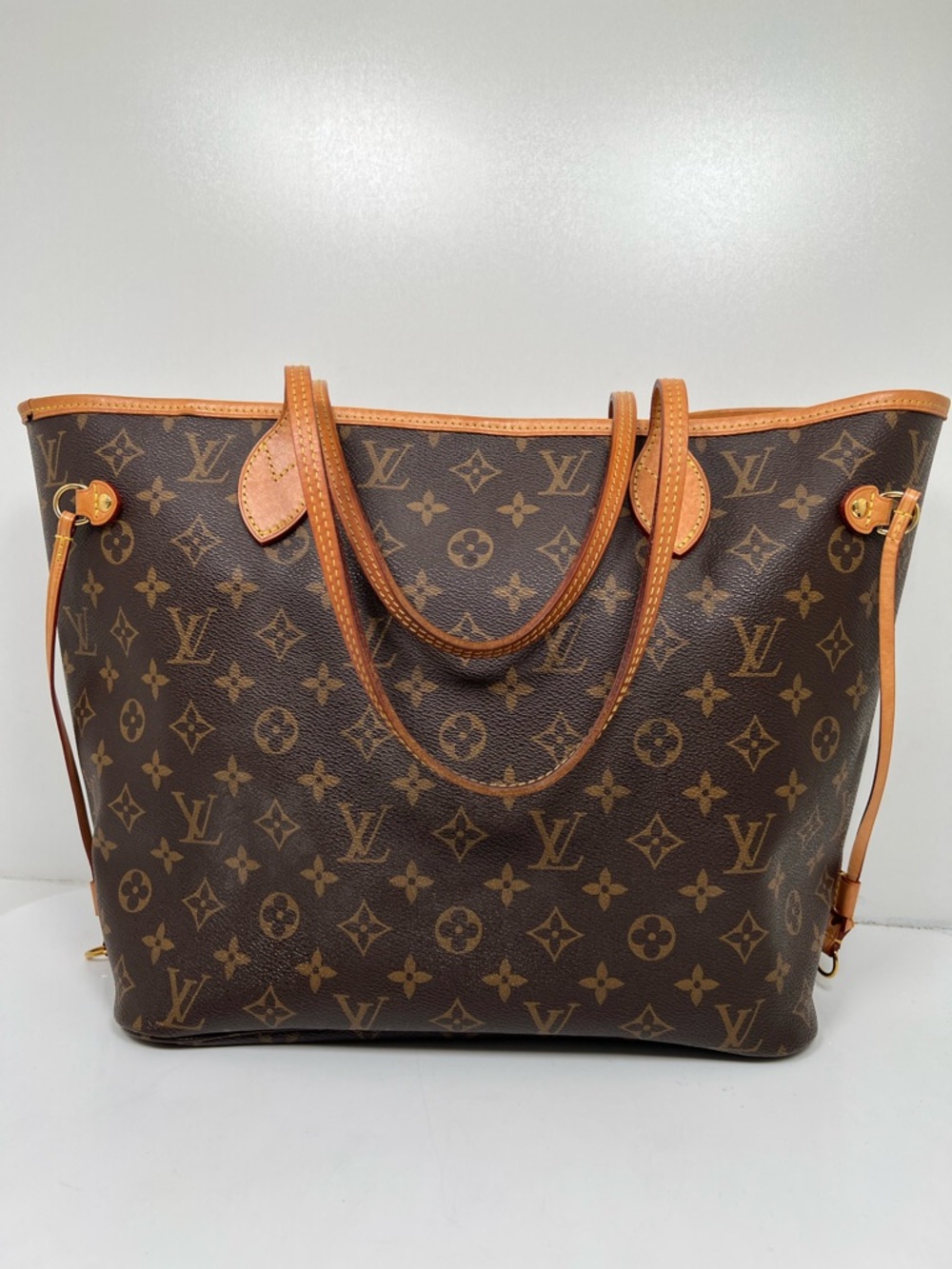 Louis Vuitton Neverfull MM - Picture 4 of 10