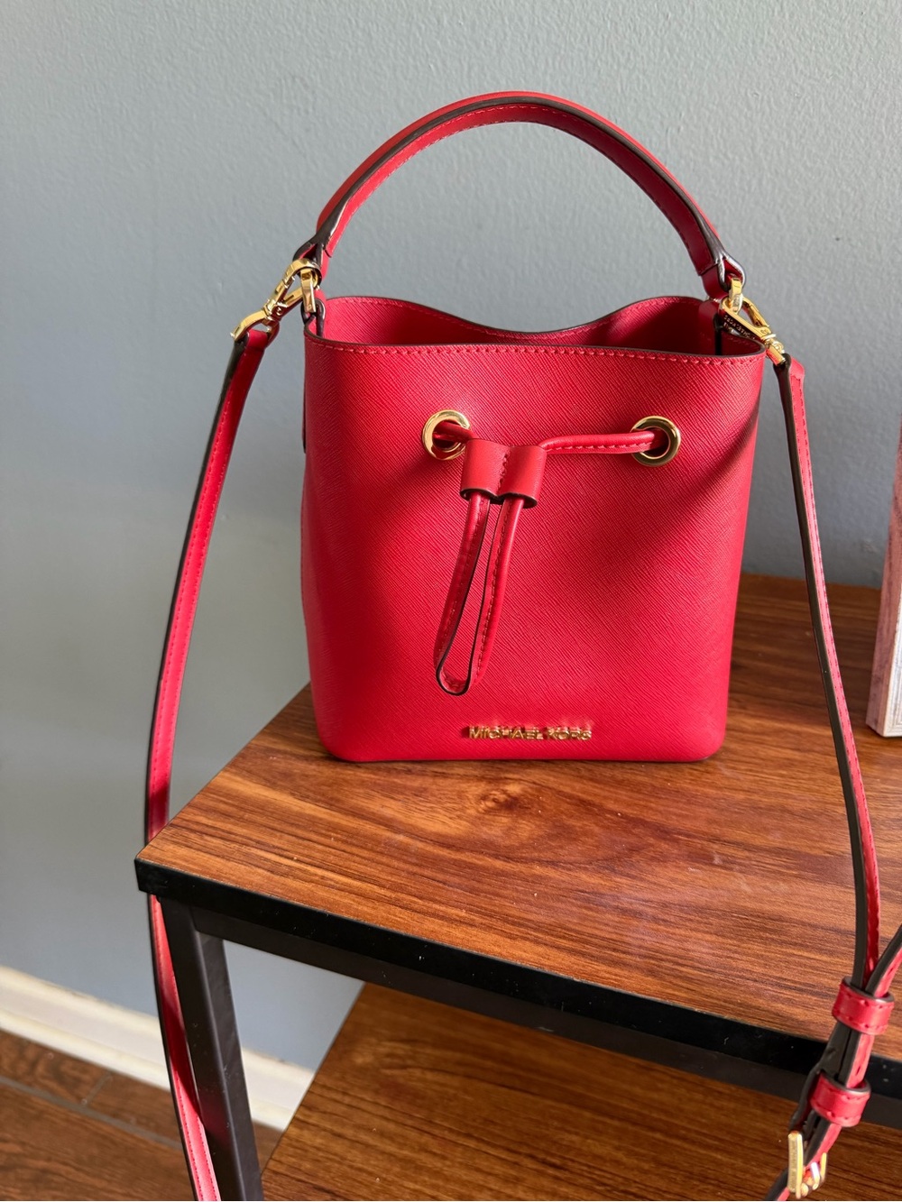 Michael Kors bag - Picture 8 of 12