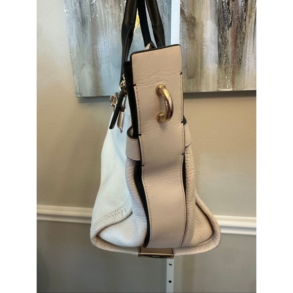 Coach Chelsea Tote - Picture 5 of 15