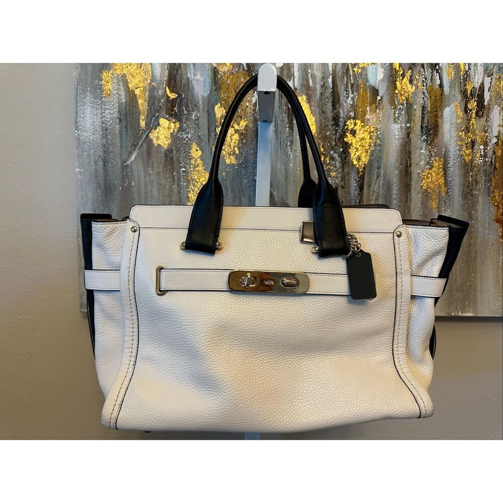 Coach Chelsea Tote - Picture 2 of 15