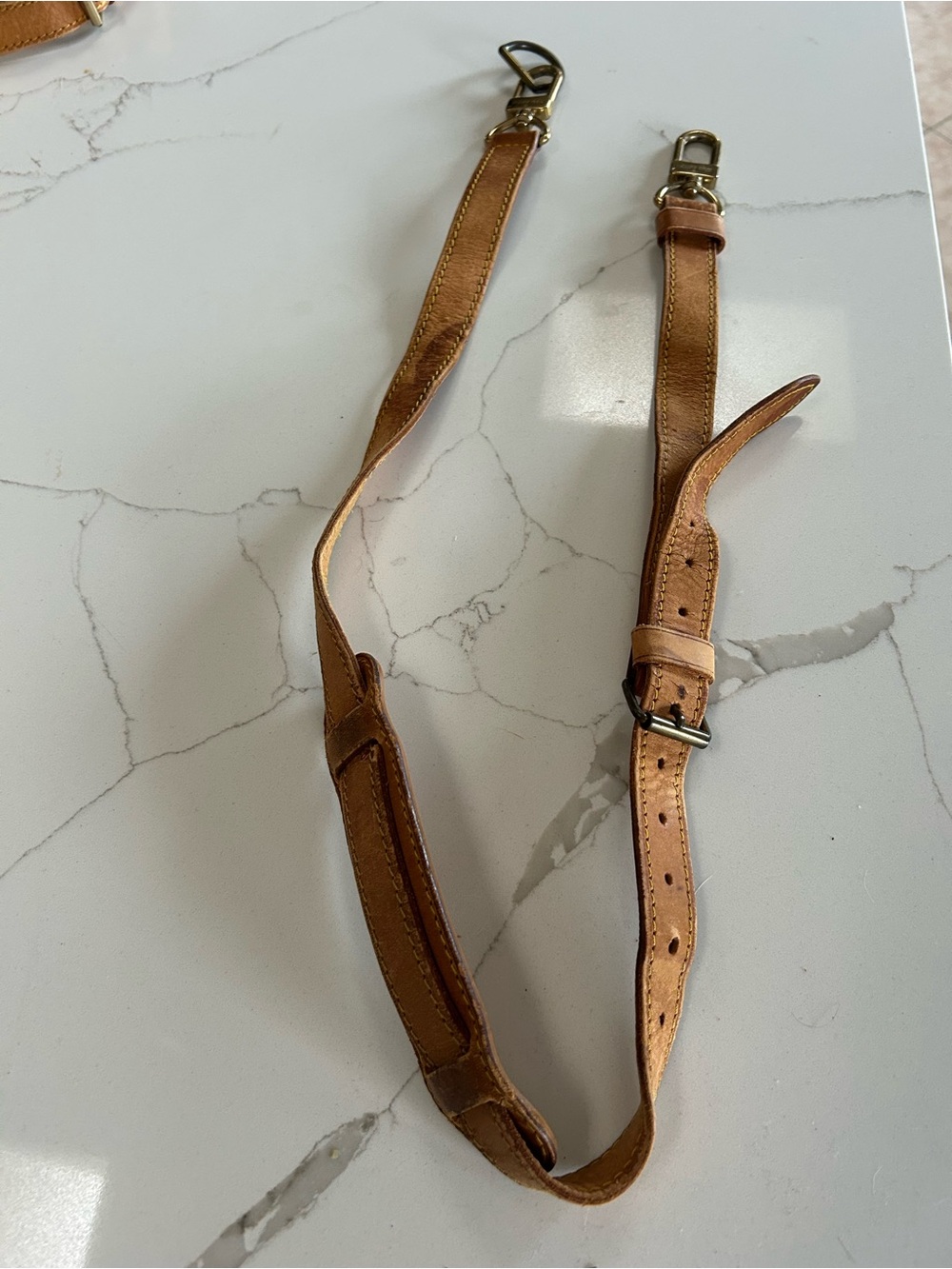 Louis Vuitton Keepall Strap - Picture 4 of 11