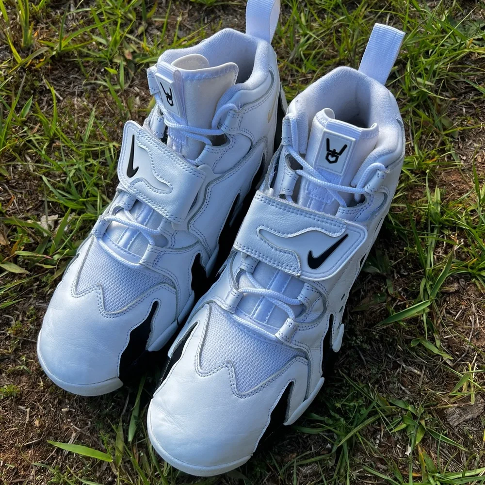 CLEAN Nike Size 13 Womens Air DT 96 Diamond Turf Colorado Gold shoes - Picture 2 of 10