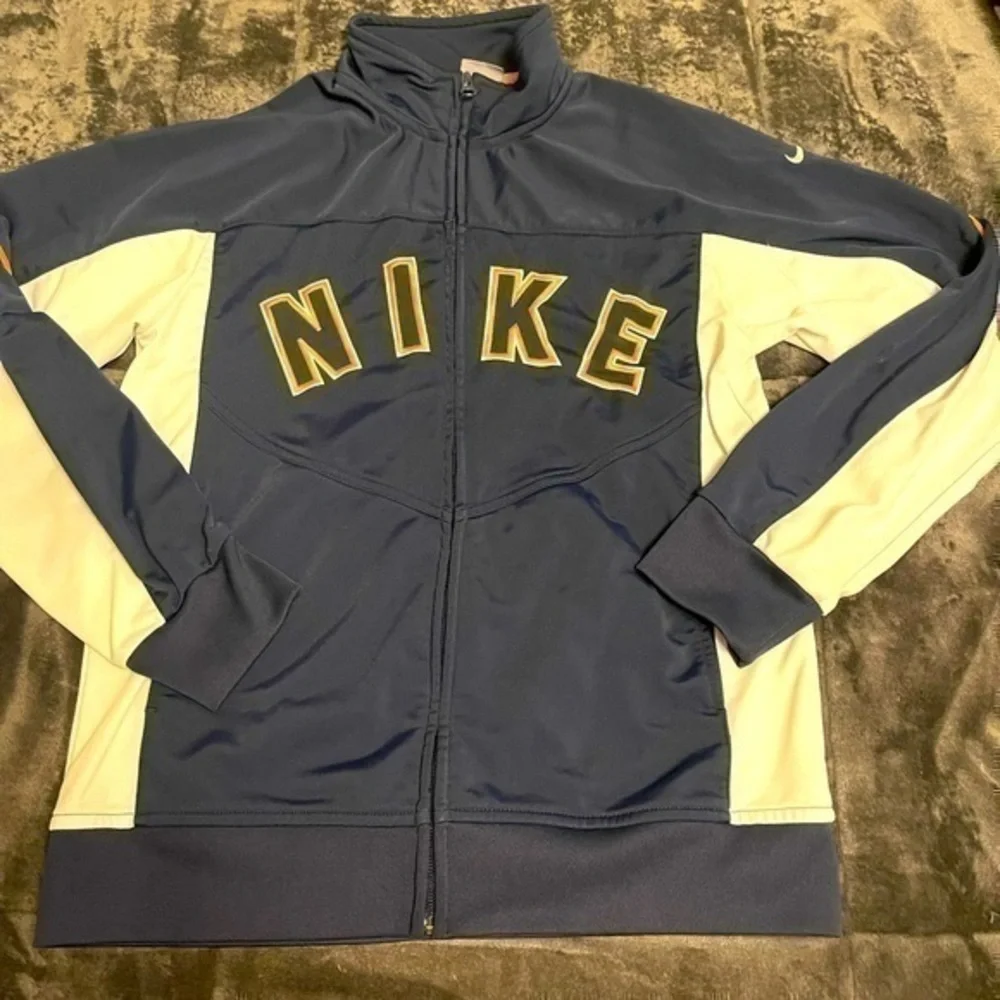 Women’s Nike Track Jacket Size Large 14-16 - Picture 1 of 4