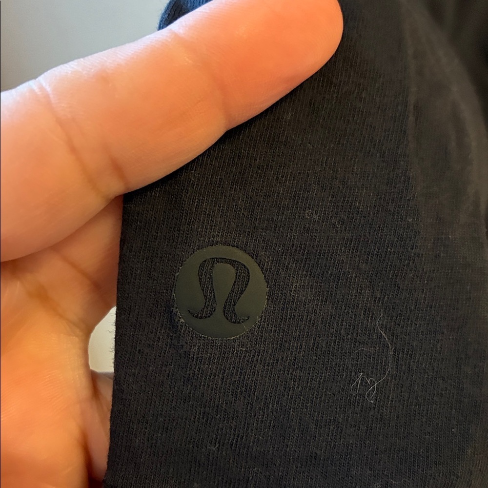 lululemon athletica Charcoal Short Sleeve Tee - Picture 4 of 4