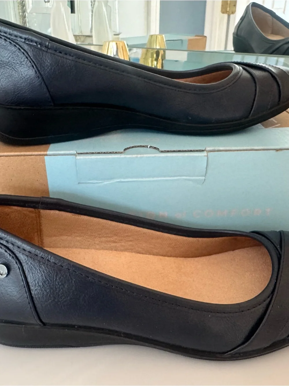 Life Stride Loyal NavyWomen's  Ballet Flats with Crossover Detail US 8 - Picture 6 of 8