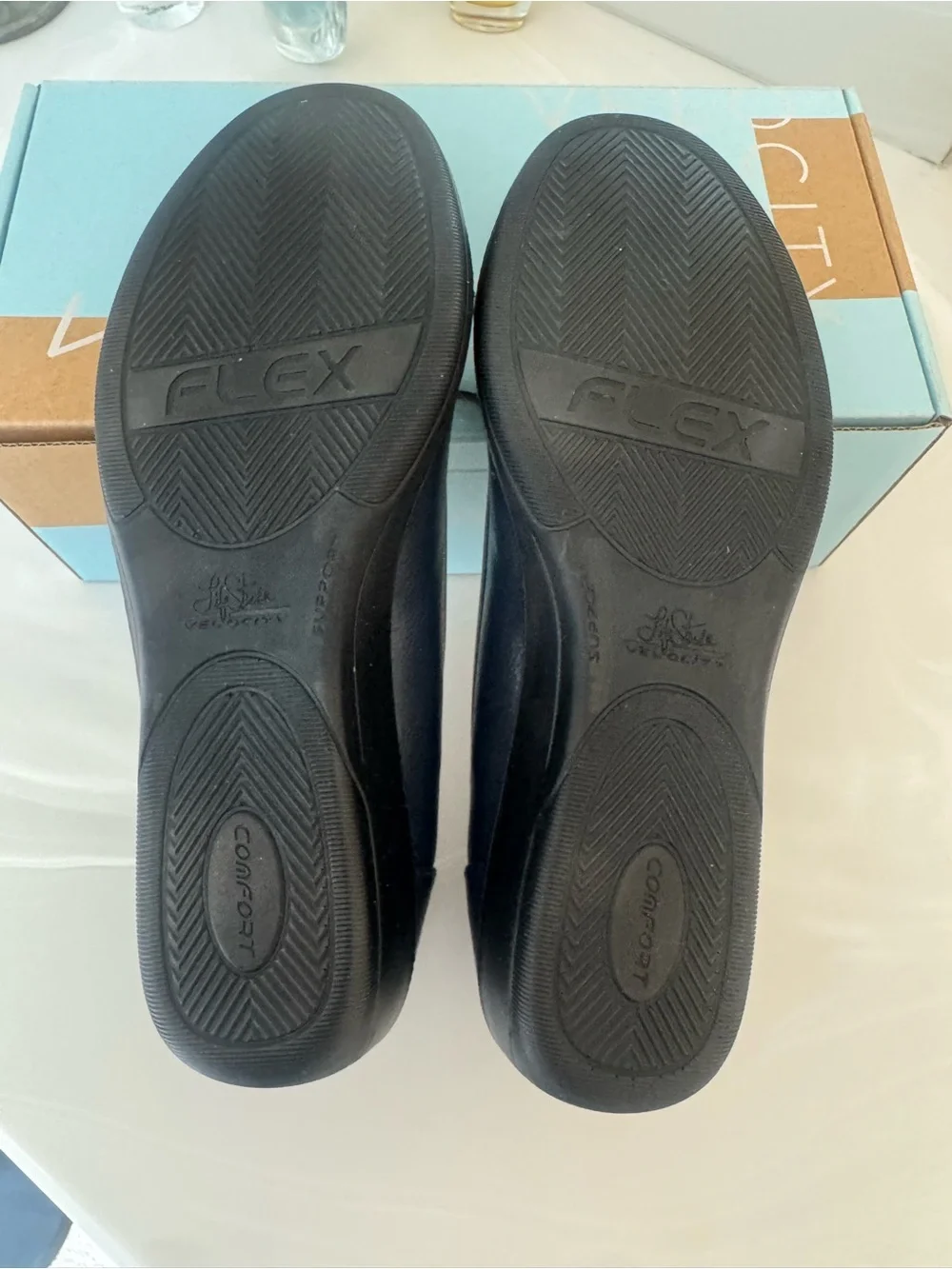 Life Stride Loyal NavyWomen's  Ballet Flats with Crossover Detail US 8 - Picture 7 of 8