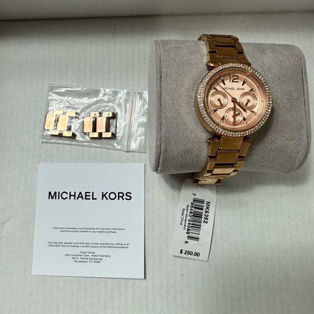 Michael Kors Mini Parker Rose Gold Watch - MK6352 EUC - Battery Replaced -A709 - Picture 4 of 9
