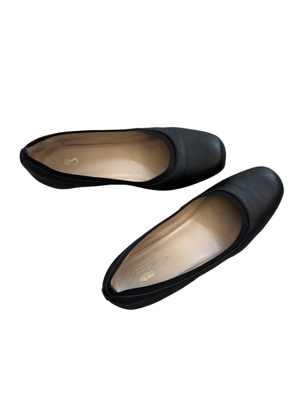 Abeo Women’s Round toeFlats. Black size 9.