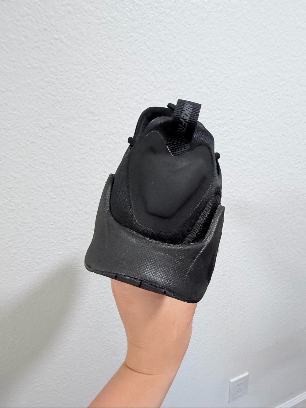 Nike Black Metcon - Picture 3 of 9