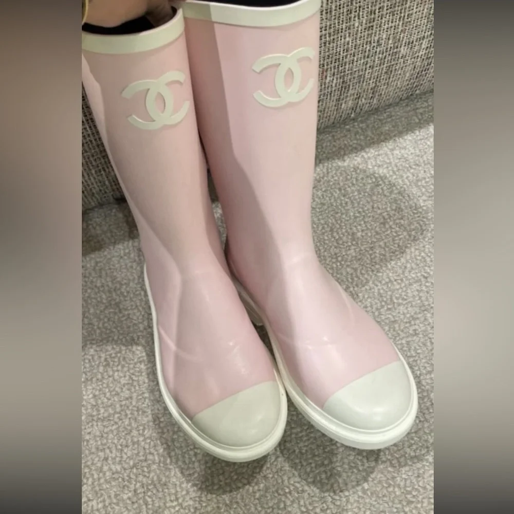 CHANEL Women's Rain Boots Pink - Picture 5 of 8