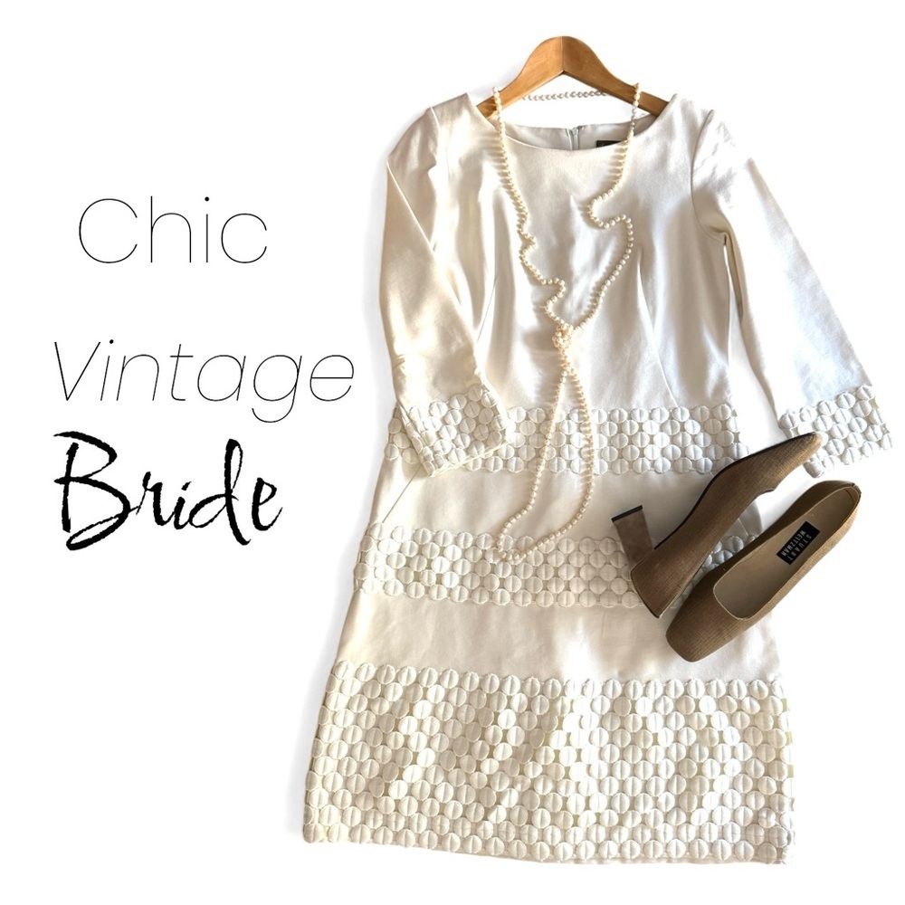Vintage Taylor Chic Bridal Dress with Circle Detail