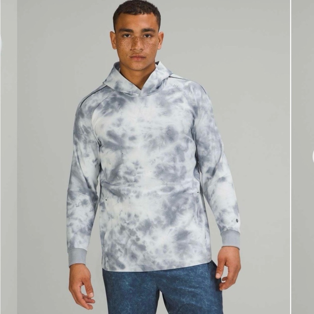Lululemon Athletica Men's White and Gray Tie-Dye Hoodie