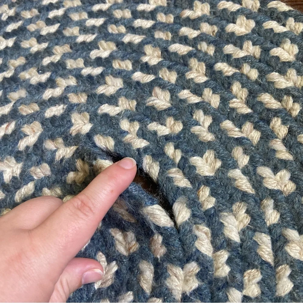 Heart Shaped Woven Braided Rug - Picture 4 of 5
