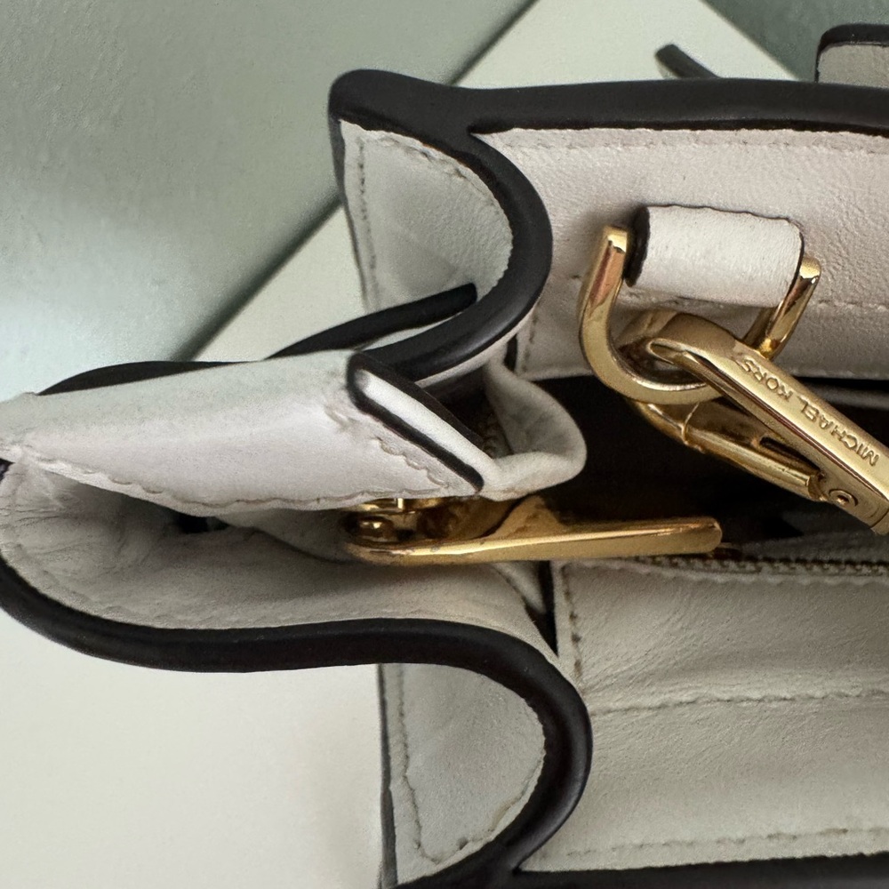Michael Kors White Small Satchel - Picture 8 of 14