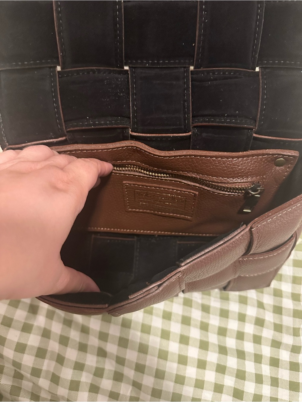 Viola Castellani Basket Weave Genuine Italian Leather Crossbody Bag in Mocha - Picture 6 of 10