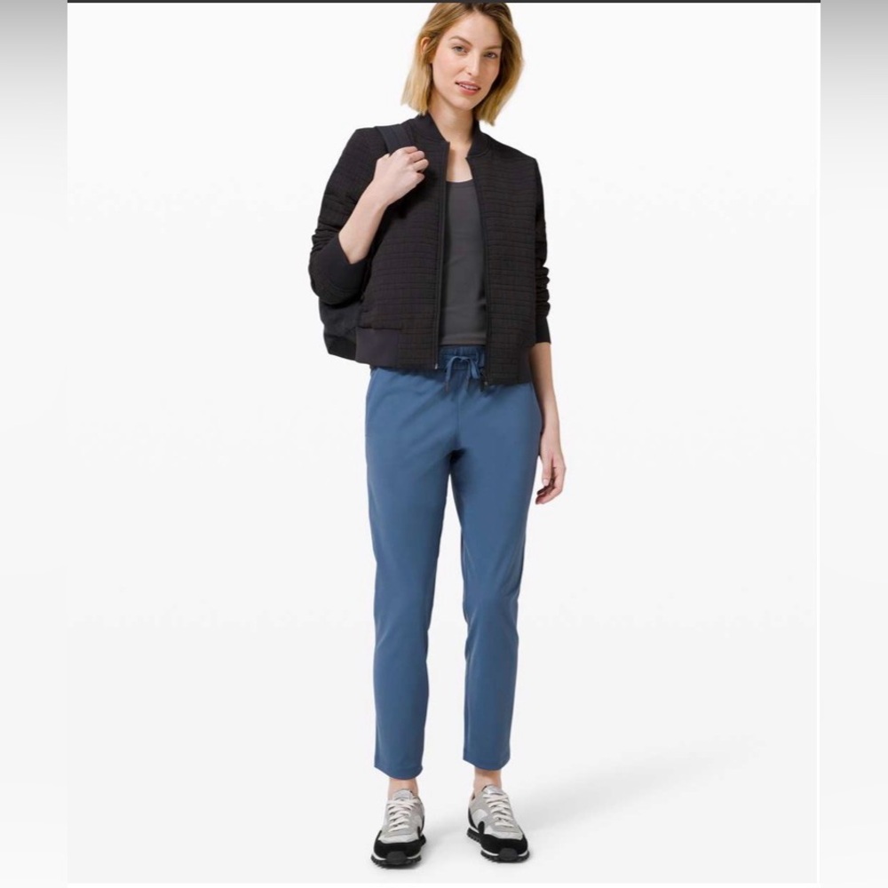 Lululemon Athletica On the fly Pants