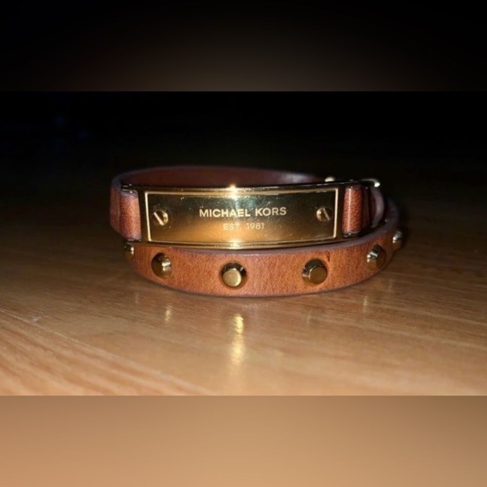 MICHAEL KORS Brown and Gold Wrap Bracelet MICHAEL KORS Brown and Gold Br…