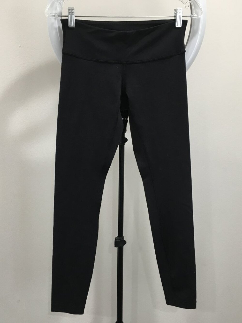 LULULEMON Athletica Black Pull On Cropped/Ankle Stretch Legging Pant