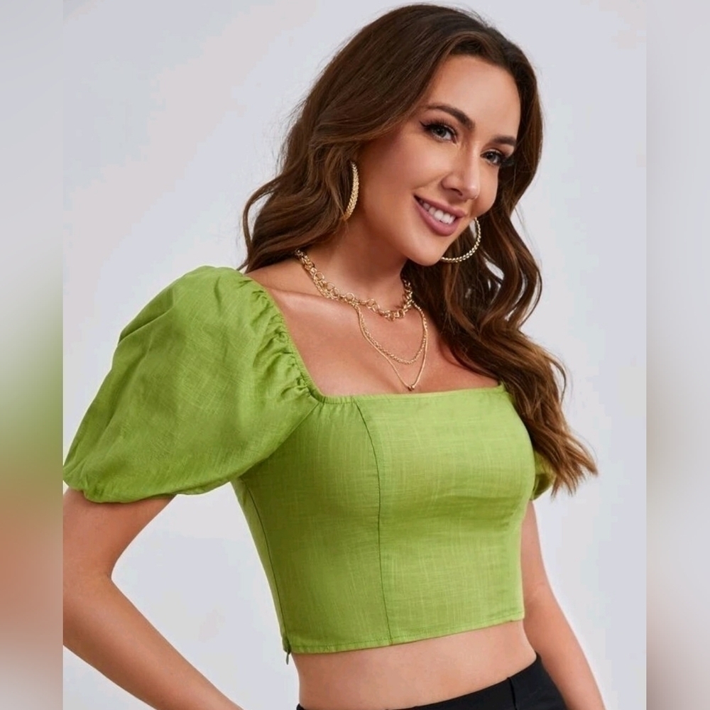 Puff Sleeve Crop Blouse - Picture 2 of 5
