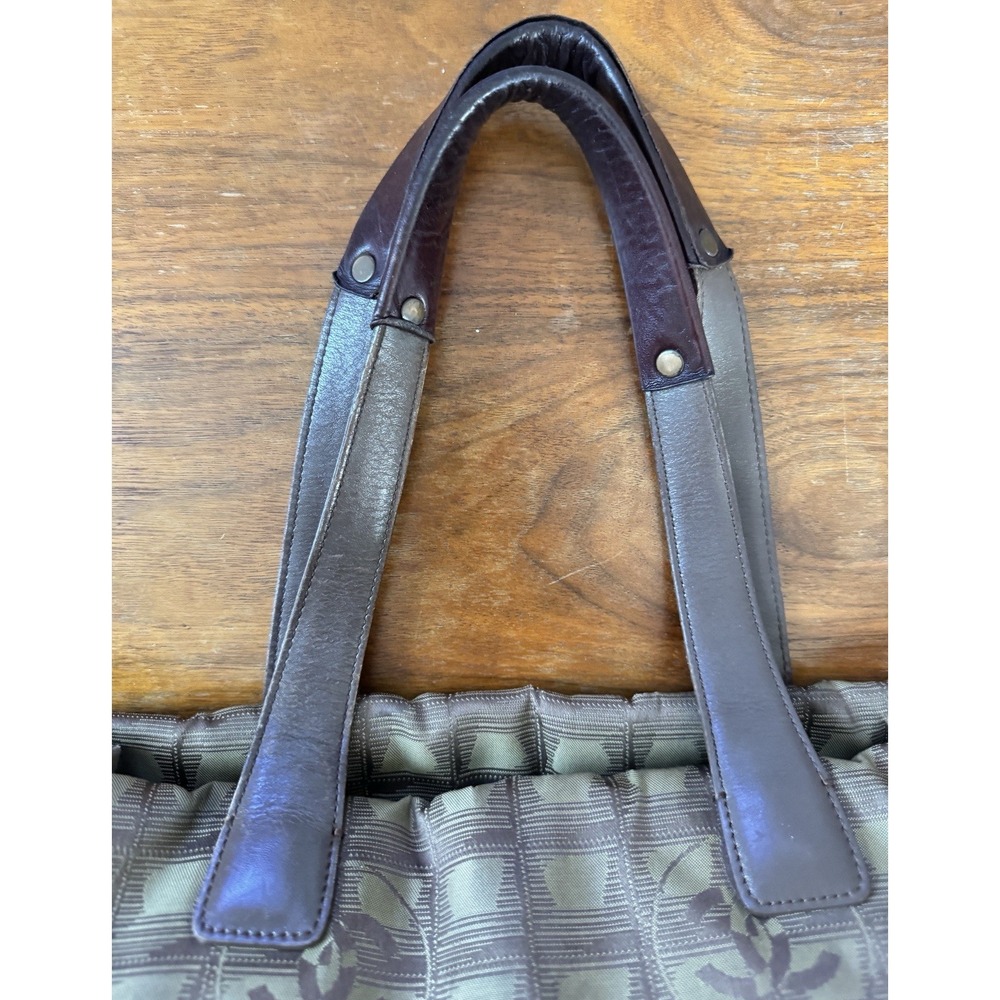 CHANEL Travel Line Olive Nylon Tote - Picture 3 of 10