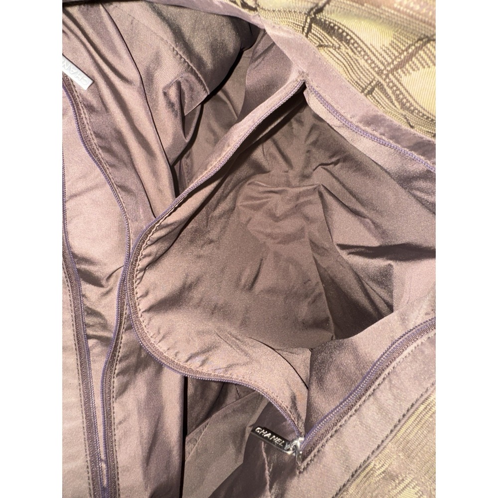 CHANEL Travel Line Olive Nylon Tote - Picture 6 of 10