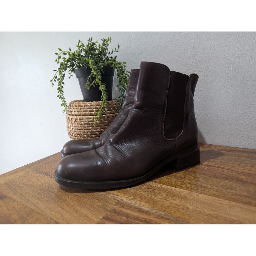 Coach METROPOLITAN CHELSEA BOOT
Size‎ 9.5