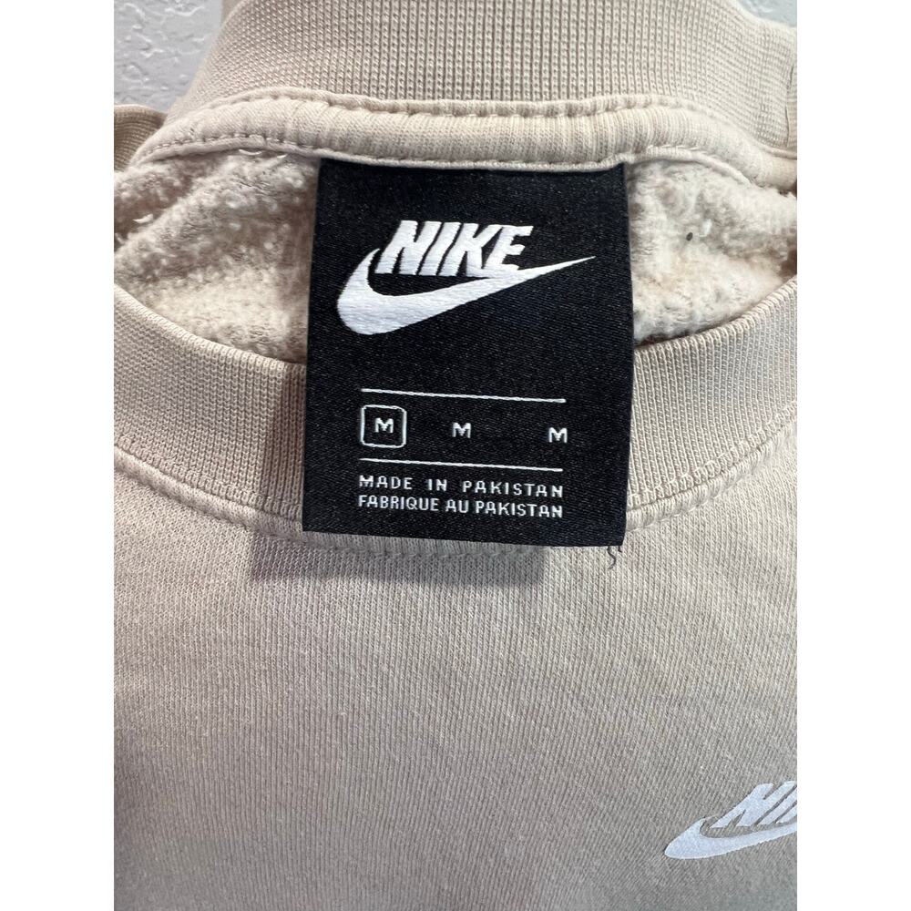 Nike Women’s Fleece Crewneck Sweatshirt Tan Size M Logo Pullover - Picture 3 of 9