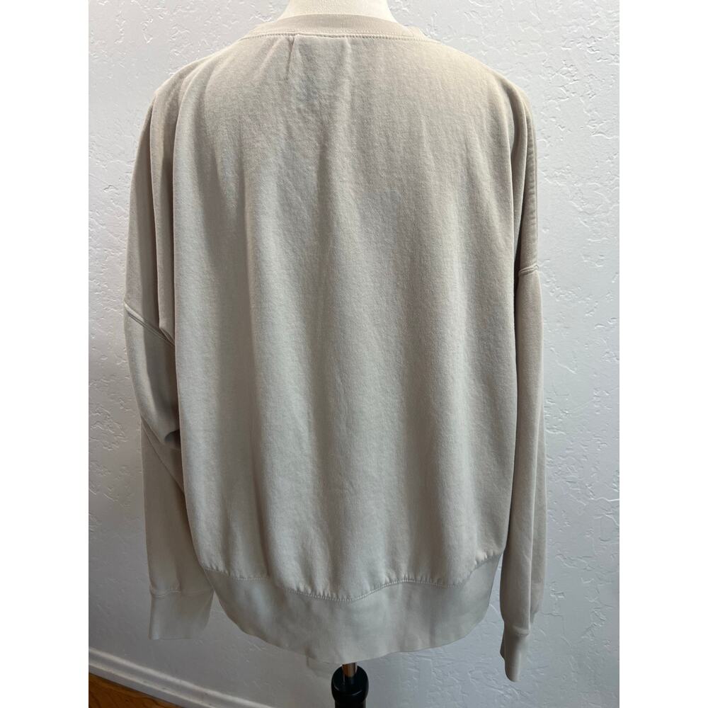 Nike Women’s Fleece Crewneck Sweatshirt Tan Size M Logo Pullover - Picture 7 of 9