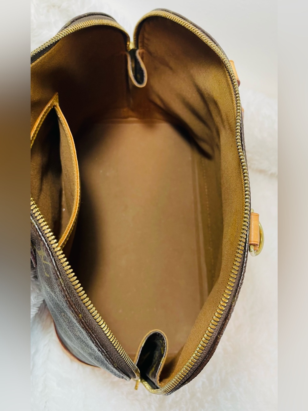 LV Authentic Alma w/ COA - Picture 7 of 16