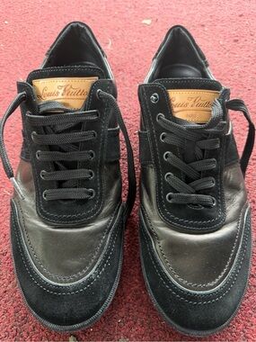 Damaged Sole Louis Vuitton Men’s Black Metallic Leather & Suede Tan Logo Patch