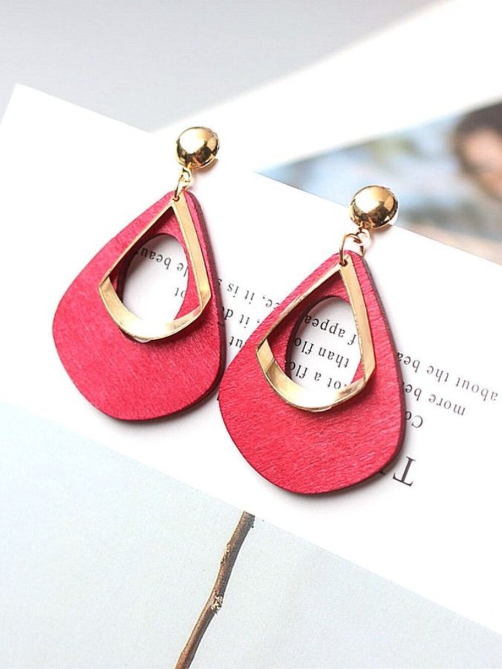 Kaylie Magenta Pink Press Cut Wood Gold Layer Teardrop Earrings Gift Packaged