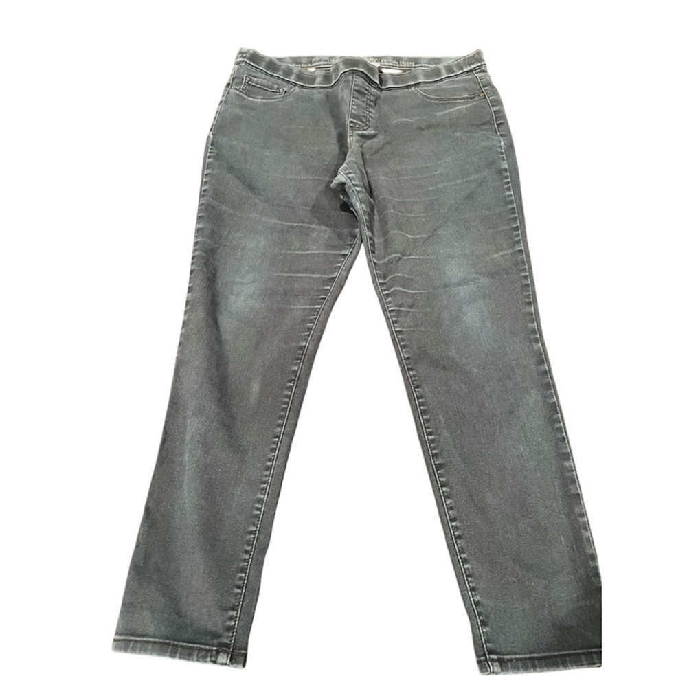 3/$15 🤗 Apt 9 pull on skinny jeans. Soft skin feel. Sz XL