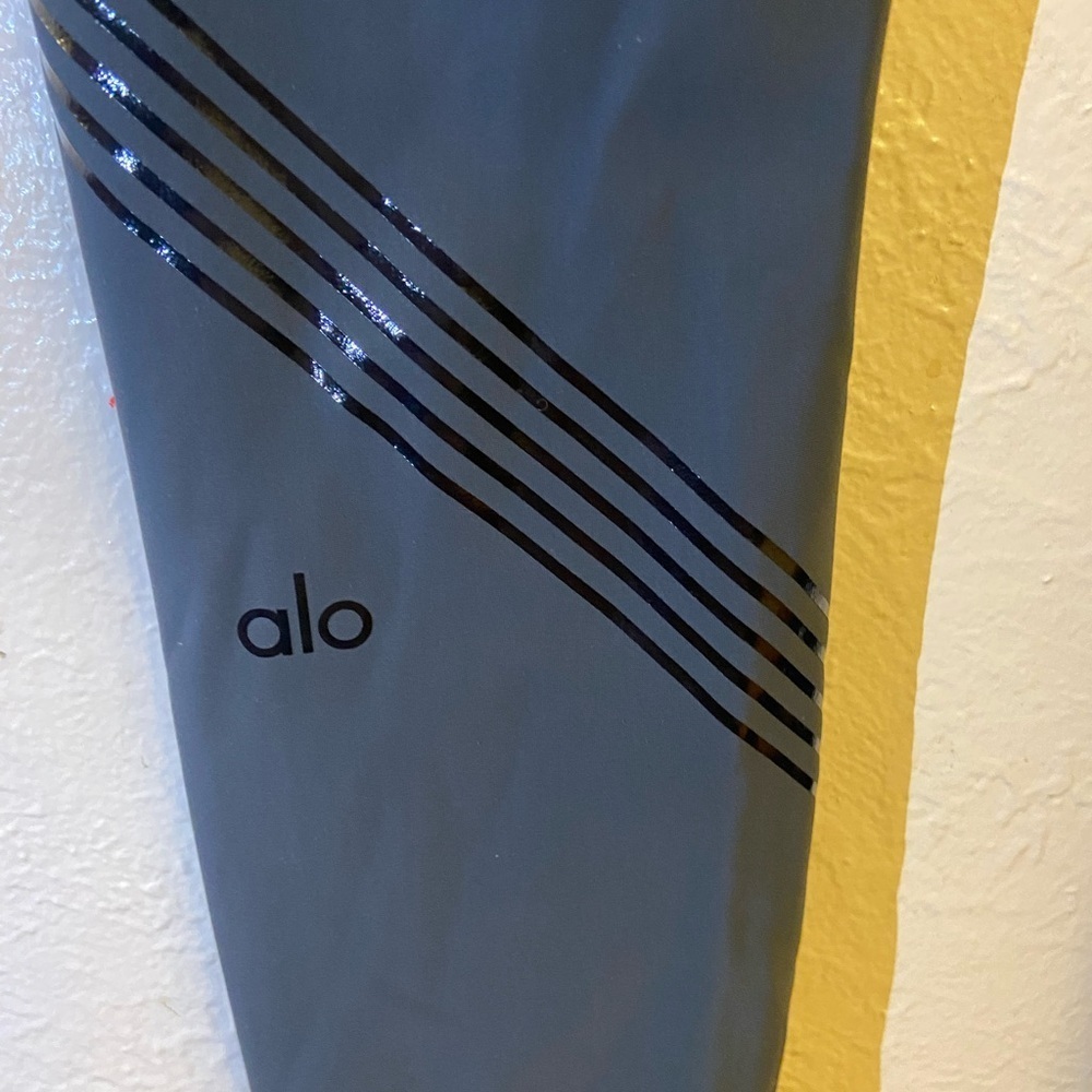 Legging Alo - Picture 11 of 16