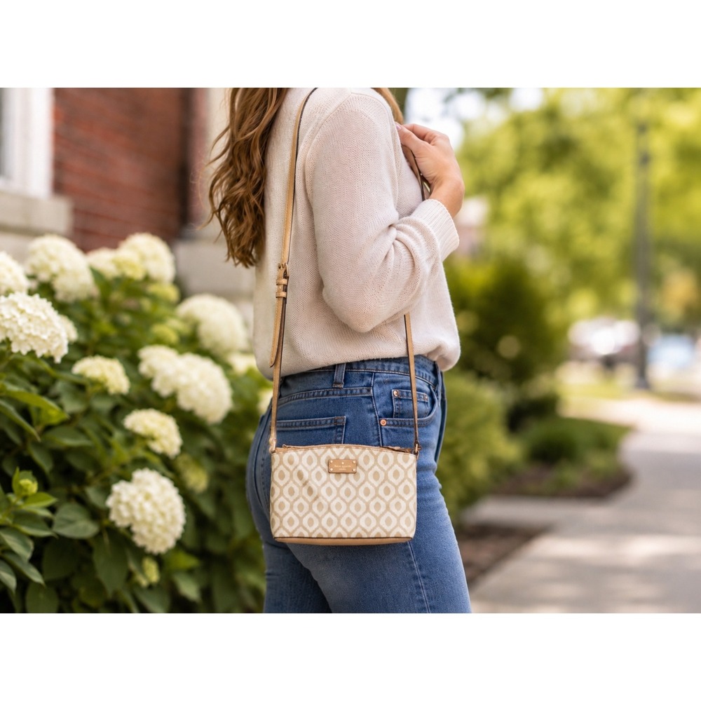 Kate Spade NY Designer Bag Grove Street Millie Tan Cream Geometric Crossbody