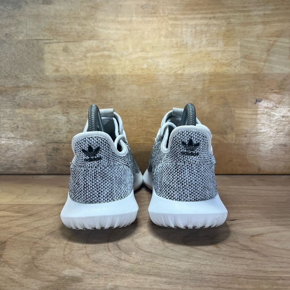 Adidas Tubular Shadow Knit Womens Size 6 (5Y) Athletic Shoes Gray Black BB8880 - Picture 4 of 8