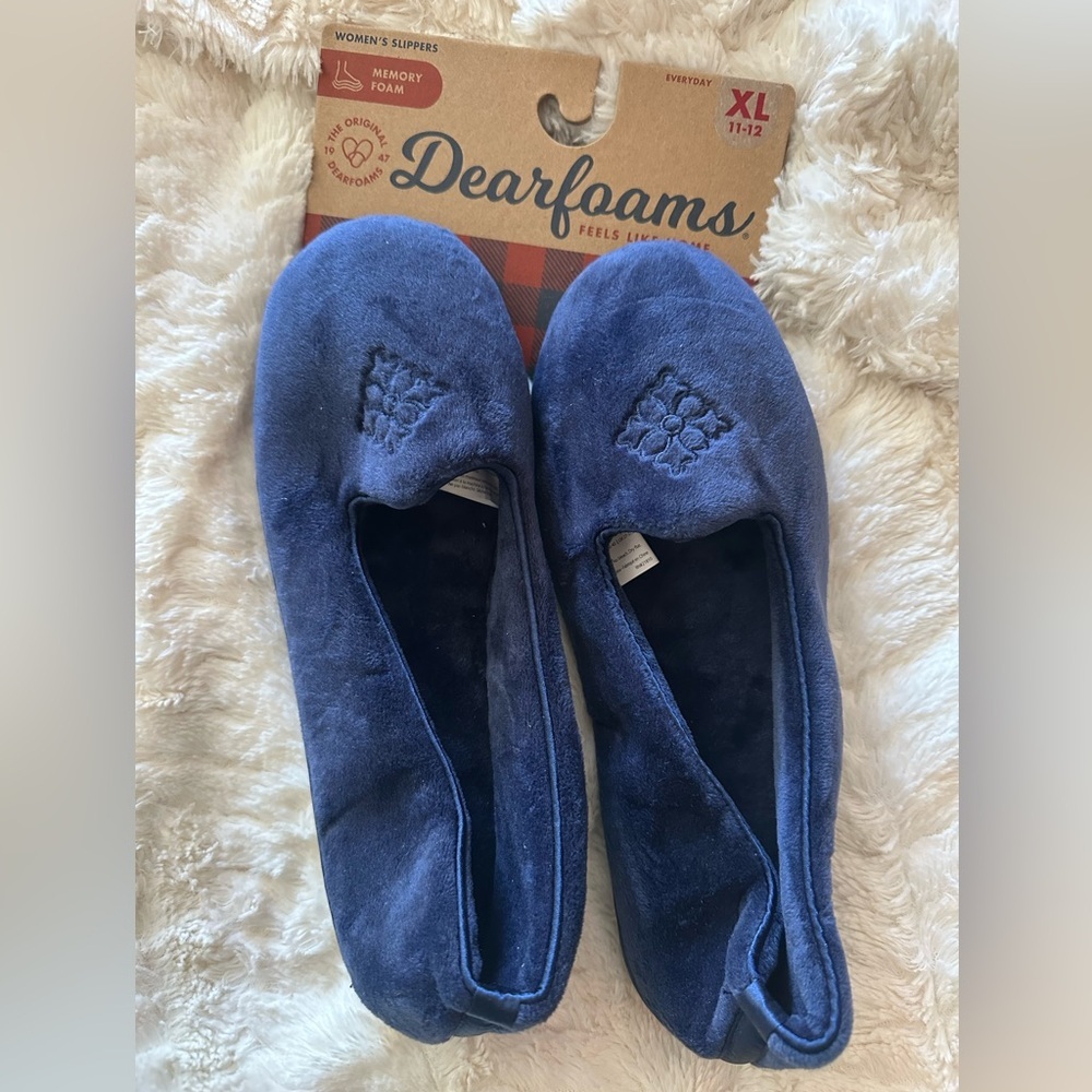 NWT Dearfoams Memory Foam slippers size XL 11-12