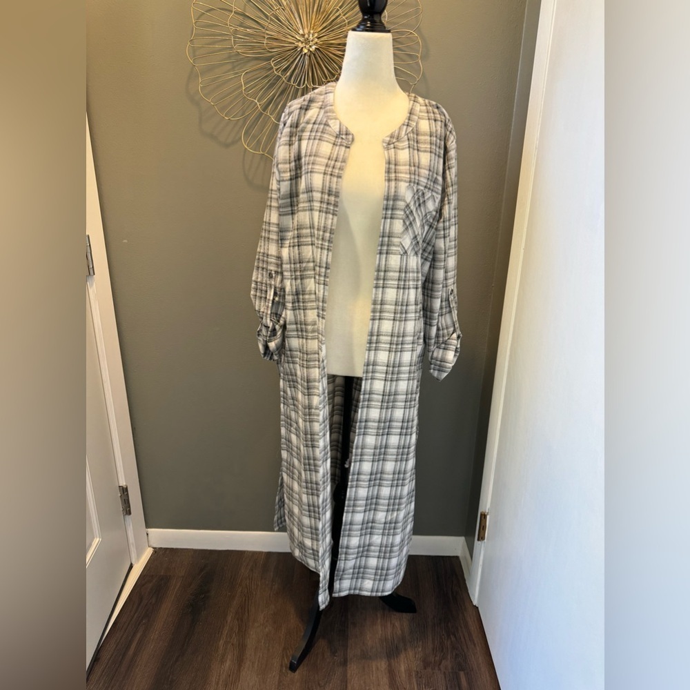 Hem and Thread long flowy pull on - Picture 2 of 6