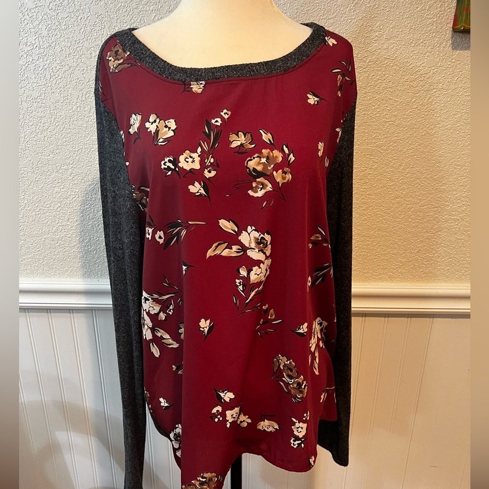 Kaileigh pullover blouse - Picture 2 of 7