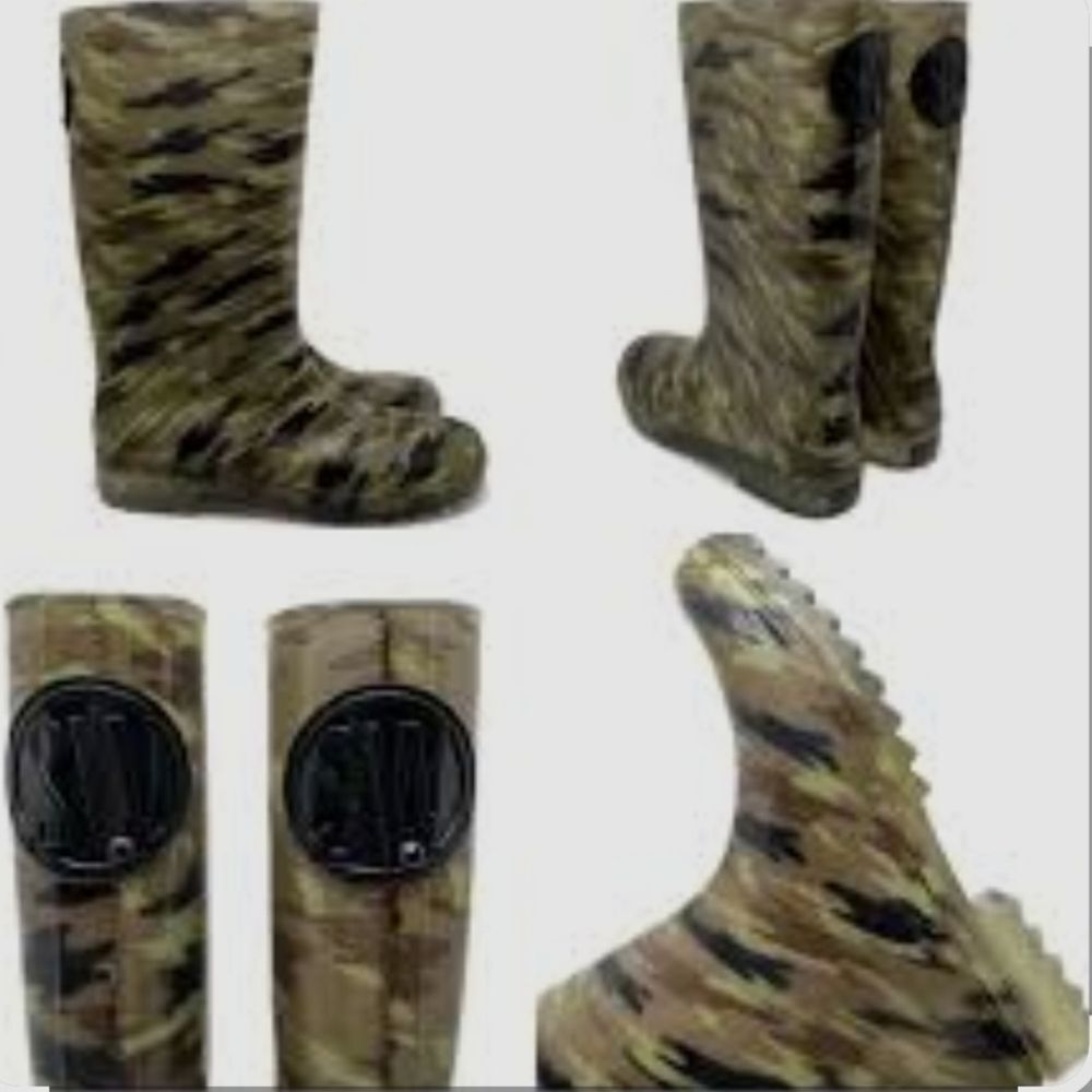 Stuart Weitzman Camouflage Rain Boots