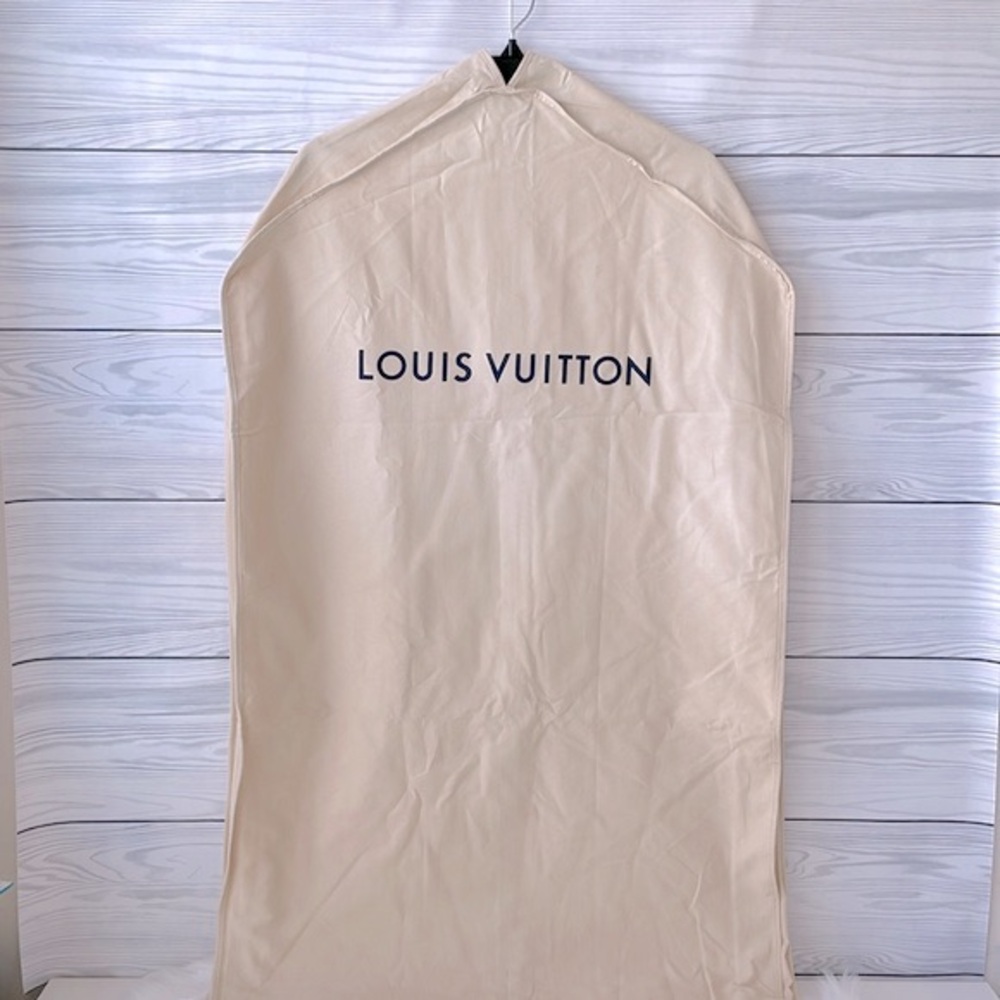 Louis Vuitton Garment Bag‎