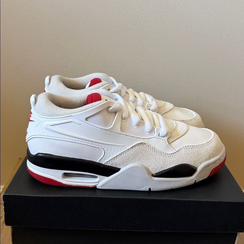 Air Jordan 4 RM White Varsity Red FQ7938-102 Size 5.5Y