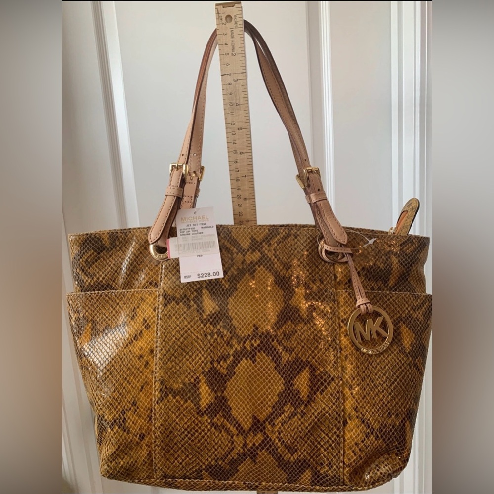 Michael Kors purse
